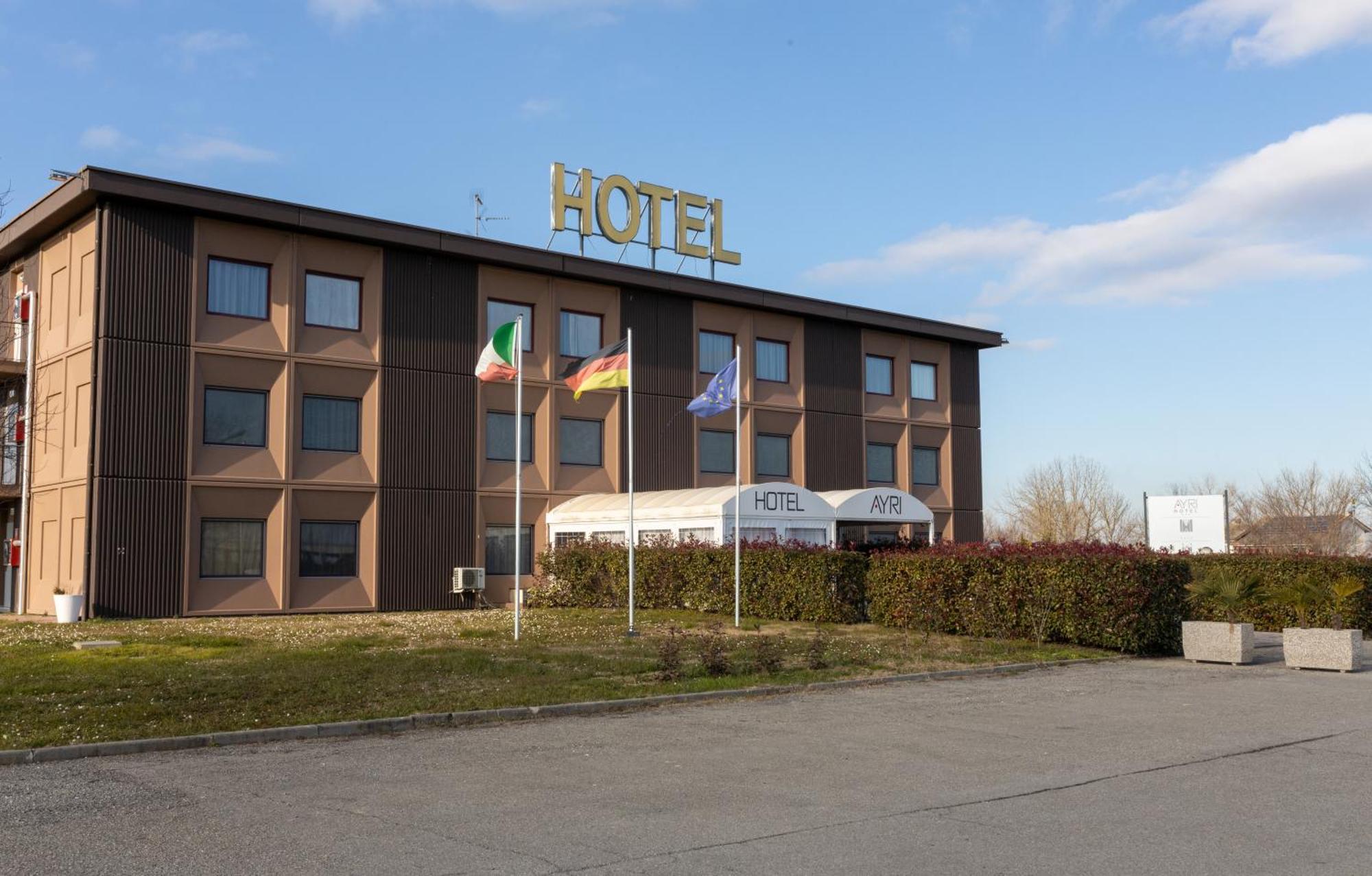 Hotel Ayri Medesano Esterno foto