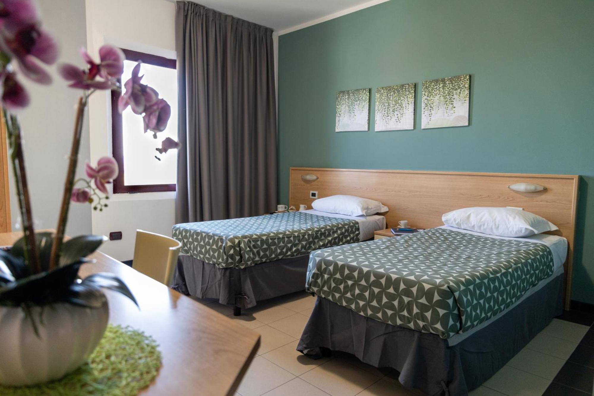 Hotel Ayri Medesano Esterno foto