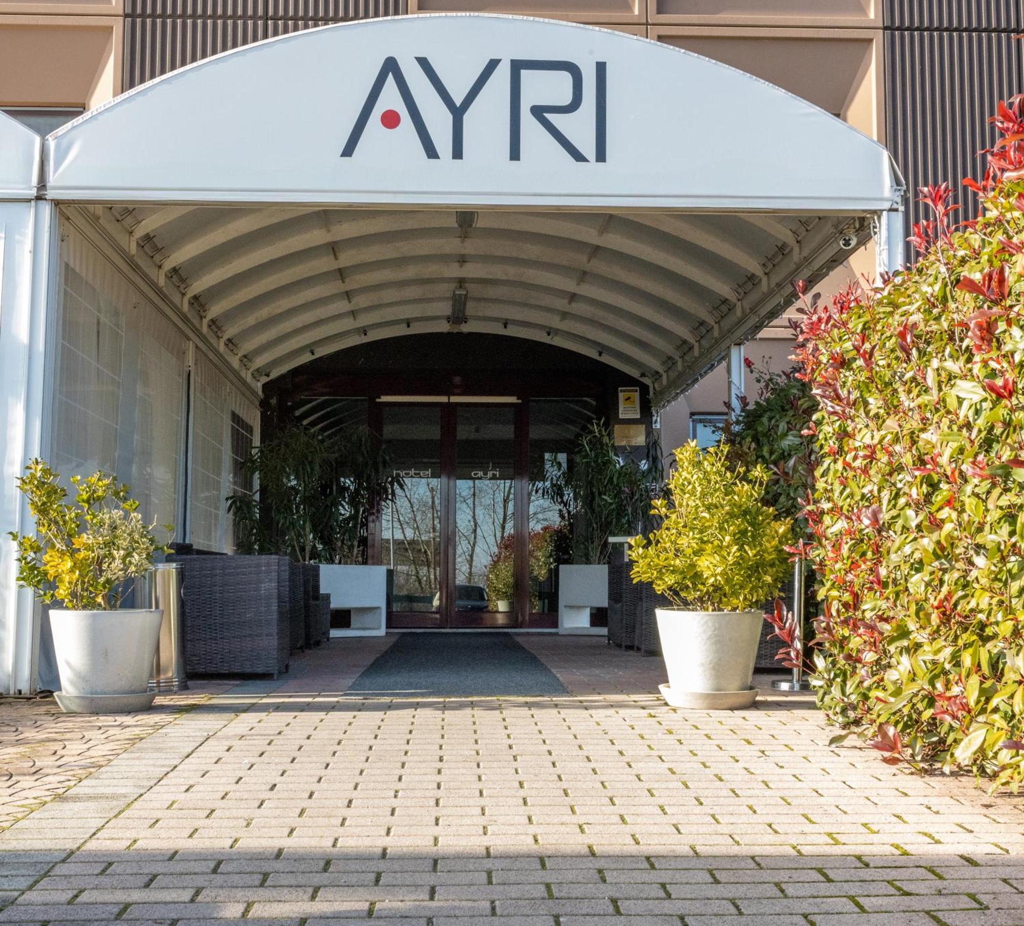 Hotel Ayri Medesano Esterno foto
