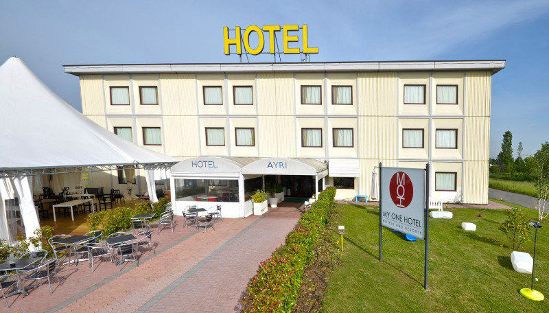 Hotel Ayri Medesano Esterno foto