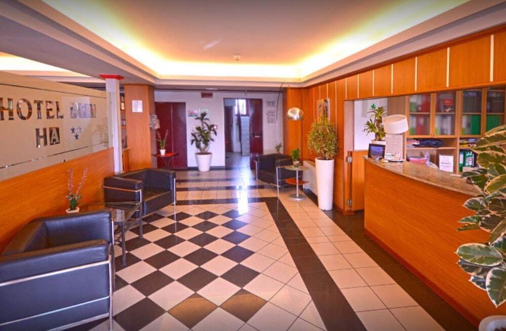Hotel Ayri Medesano Esterno foto